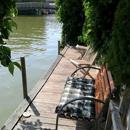 Holiday With Terras On The Water Apartamento *